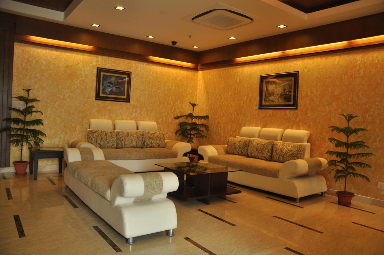 Divine Paradise Tavisha New Delhi Buitenkant foto