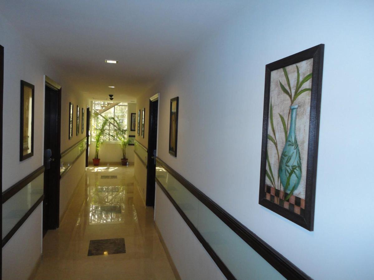 Divine Paradise Tavisha New Delhi Buitenkant foto
