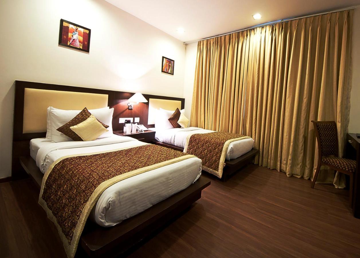 Divine Paradise Tavisha New Delhi Buitenkant foto