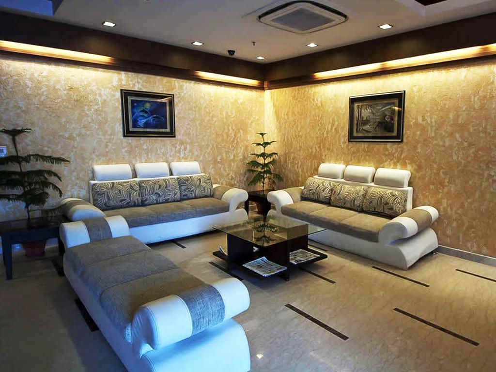 Divine Paradise Tavisha New Delhi Buitenkant foto