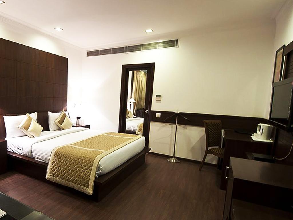 Divine Paradise Tavisha New Delhi Buitenkant foto