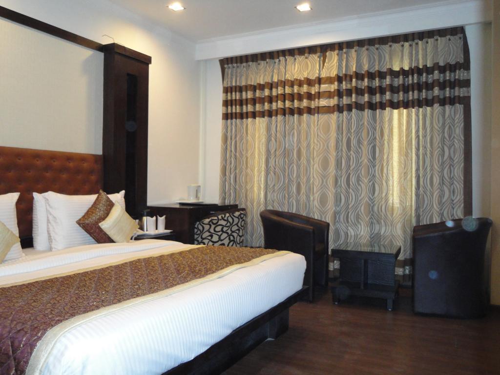 Divine Paradise Tavisha New Delhi Buitenkant foto