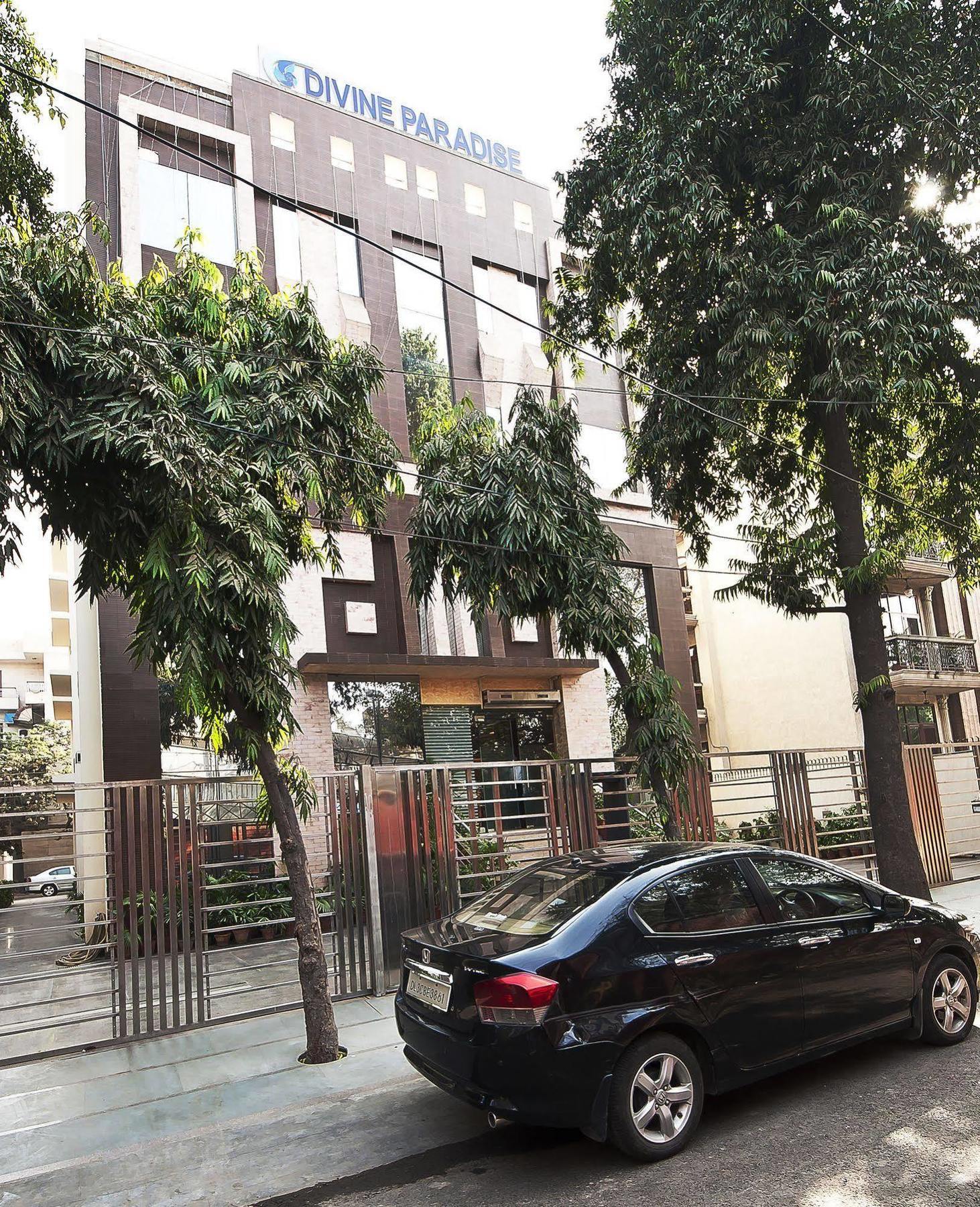 Divine Paradise Tavisha New Delhi Buitenkant foto