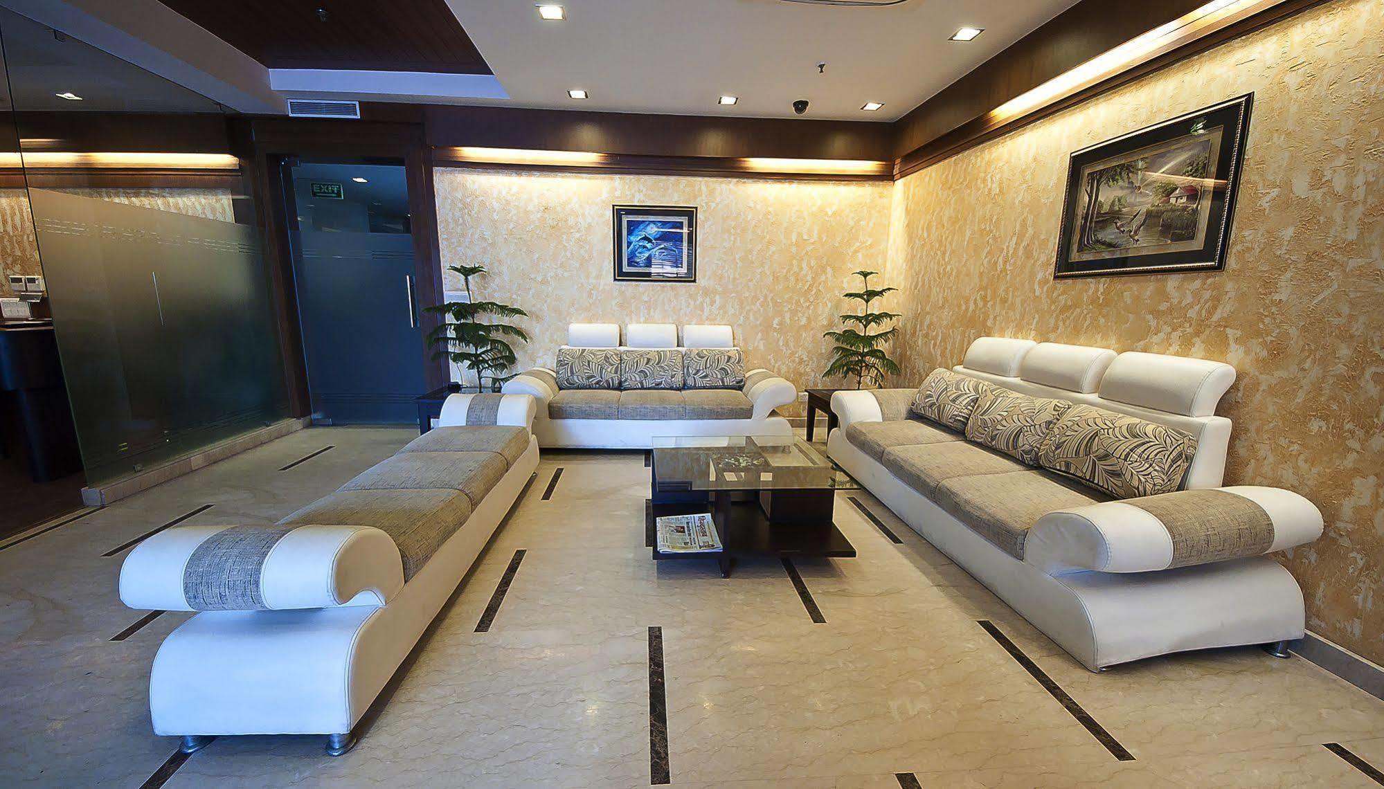 Divine Paradise Tavisha New Delhi Buitenkant foto